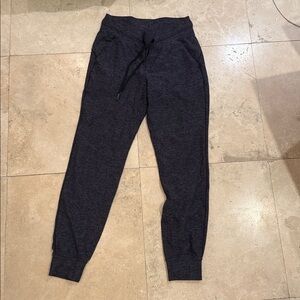 Lululemon joggers gray